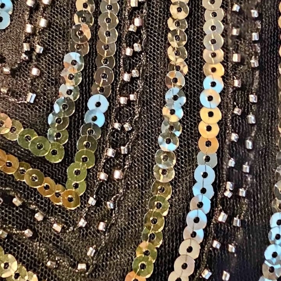 Dress - Picture 6 of 8